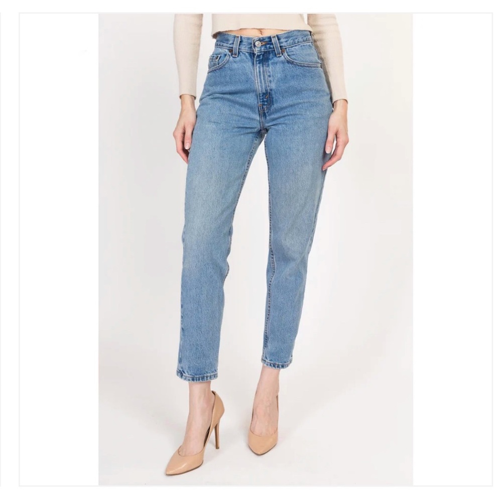Vintage 90s women's Levi's 512 Slim Fit Tapered Leg Jeans Medium Wash Denim - Picture 4 of 9
